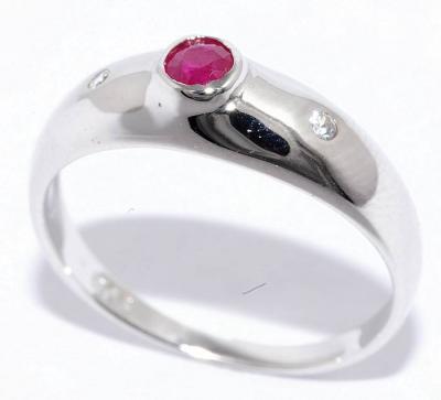 Кольцо из серебра с рубином, 925